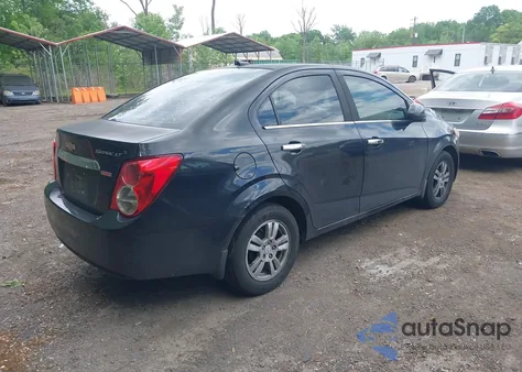 2014 Chevrolet Sonic Lt Auto z USA, uszkodzony, nr VIN 1G1JC5SB4E4146630